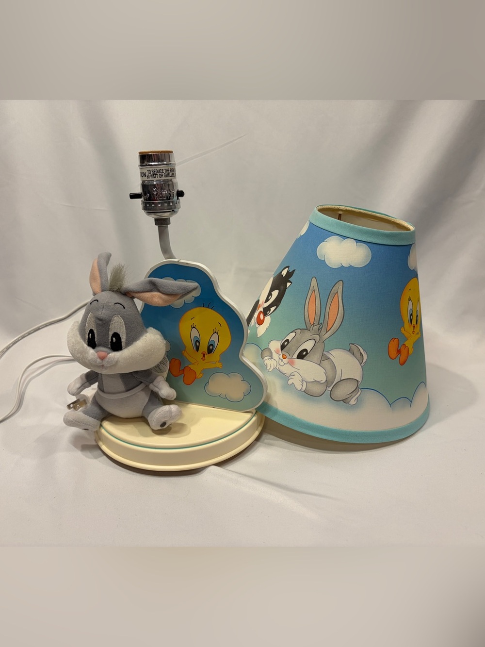 Vintage 1997 Looney Toons Lamp